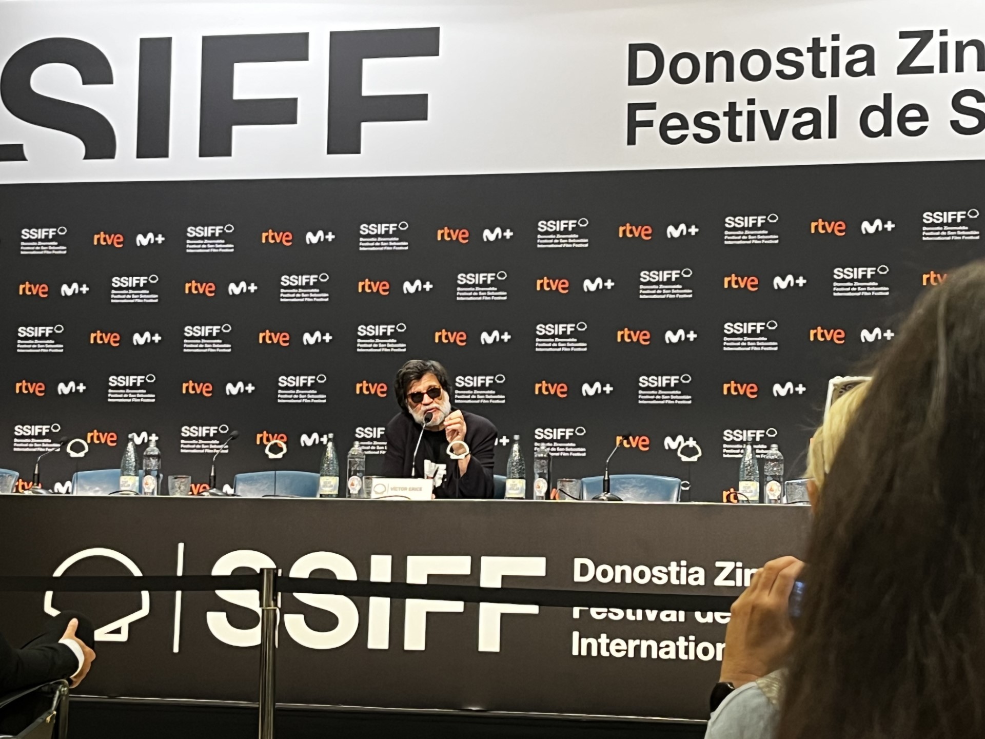 Víctor Erice durante la rueda de prensa ofrecida en el SSIFF